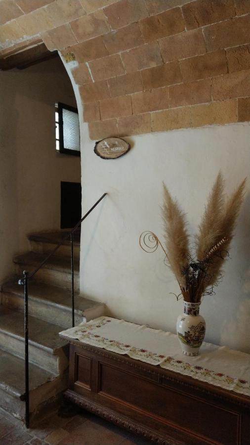 Appartamento Il Nespolo Σαν Τζιμινιάνο Εξωτερικό φωτογραφία
